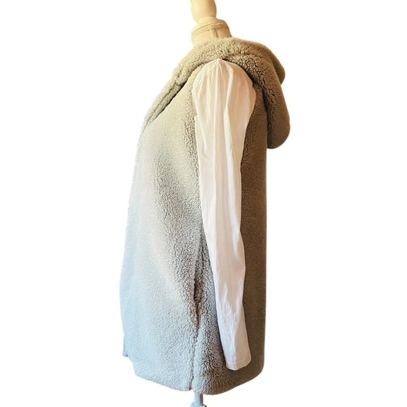 MESH + LACE WOMEN’S SOFT GRAY HOODED TEDDY STYLE VEST SIZE SMALL - Picture 2 of 10